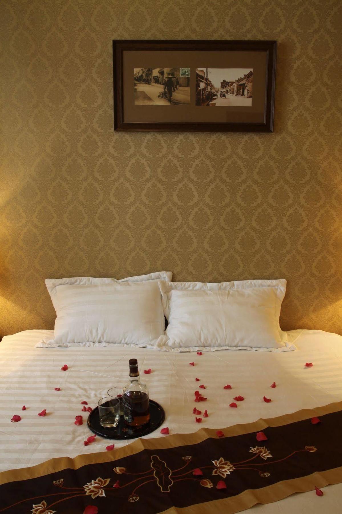 Real Vietnam Hotel Hanoi Bagian luar foto